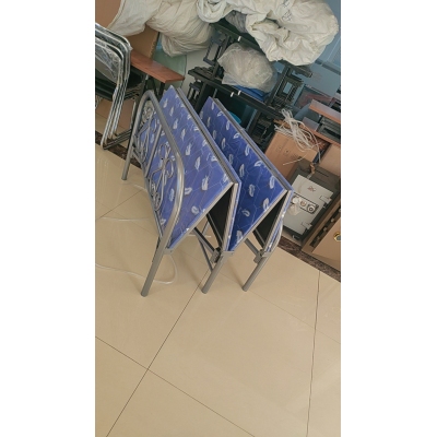 四折叠床